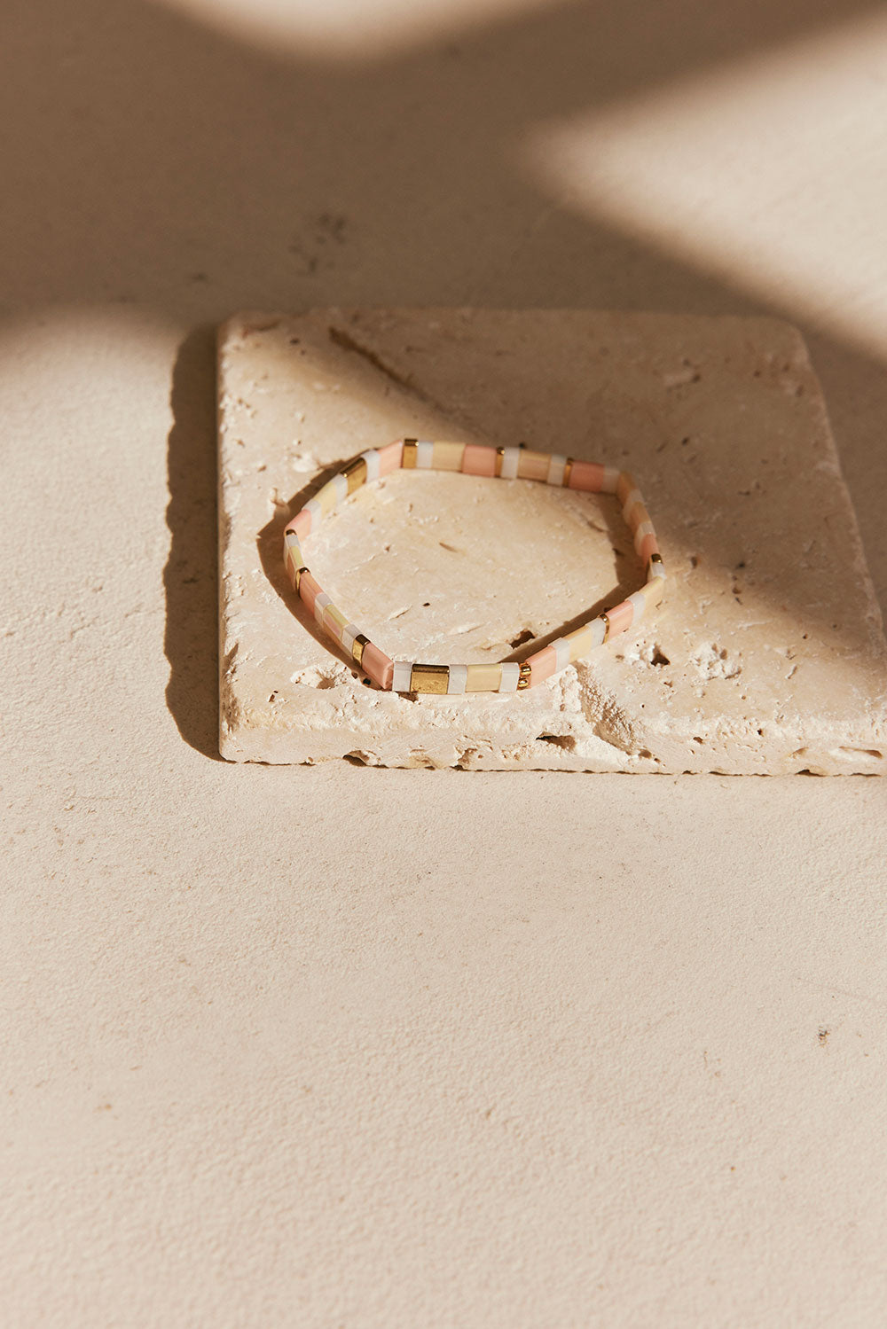 Fashionable Peachy Colored Bead Bracelet for Trendy Accessorizing