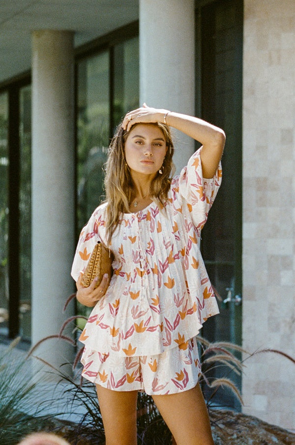 Unique Floral Leta Top - Perfect for XS Size