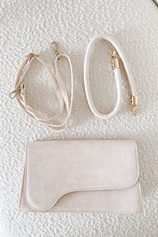 Adorable Ivory Tatti Bag with Versatile Straps