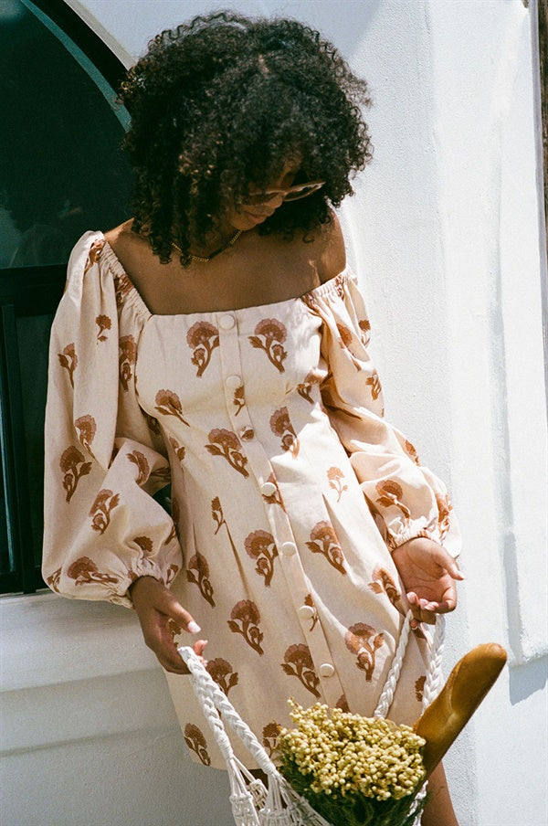 Unique Ivana Sample Dress with a Distinctive Mark