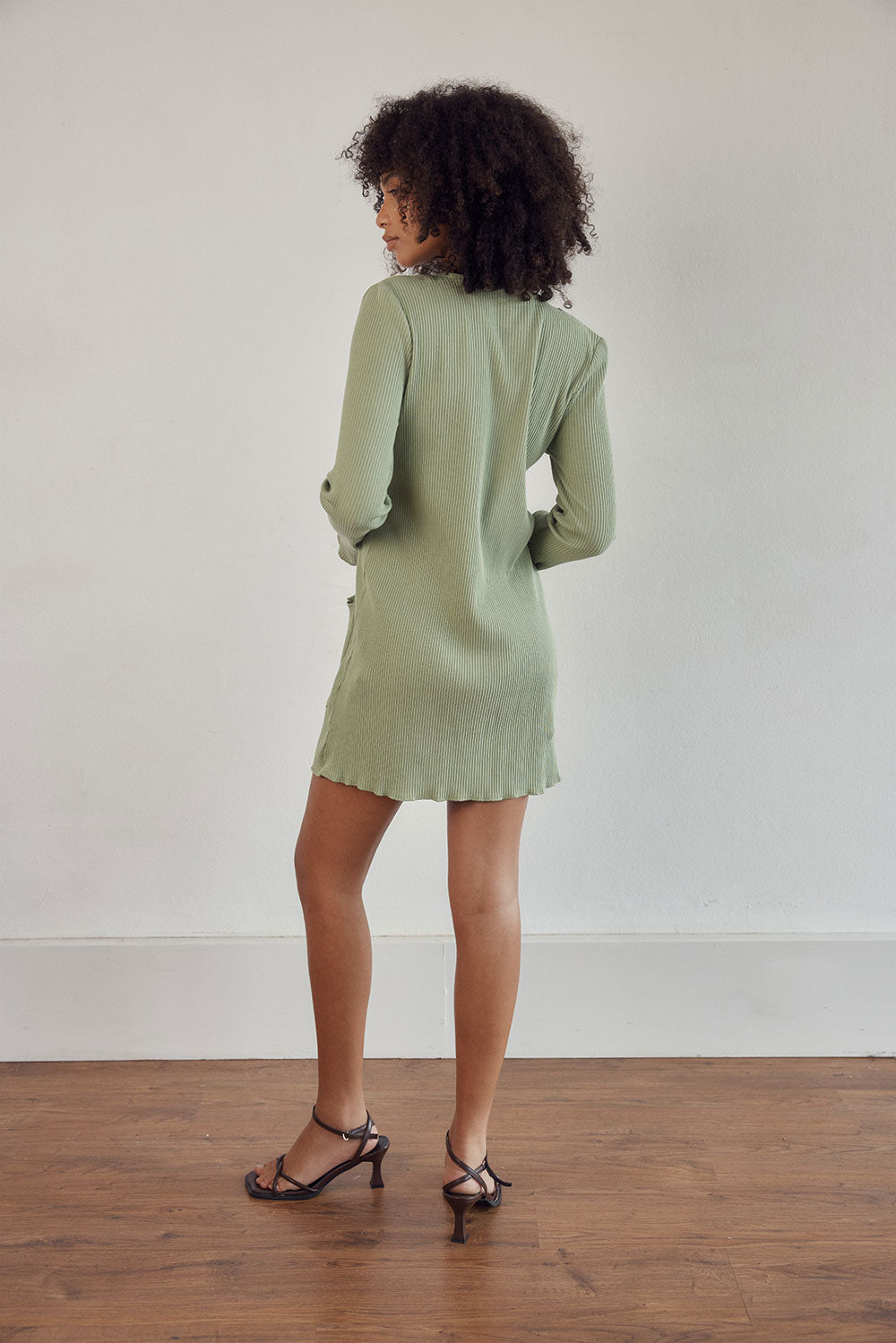 Unique Moss Pax Dress - Perfect for XS Size