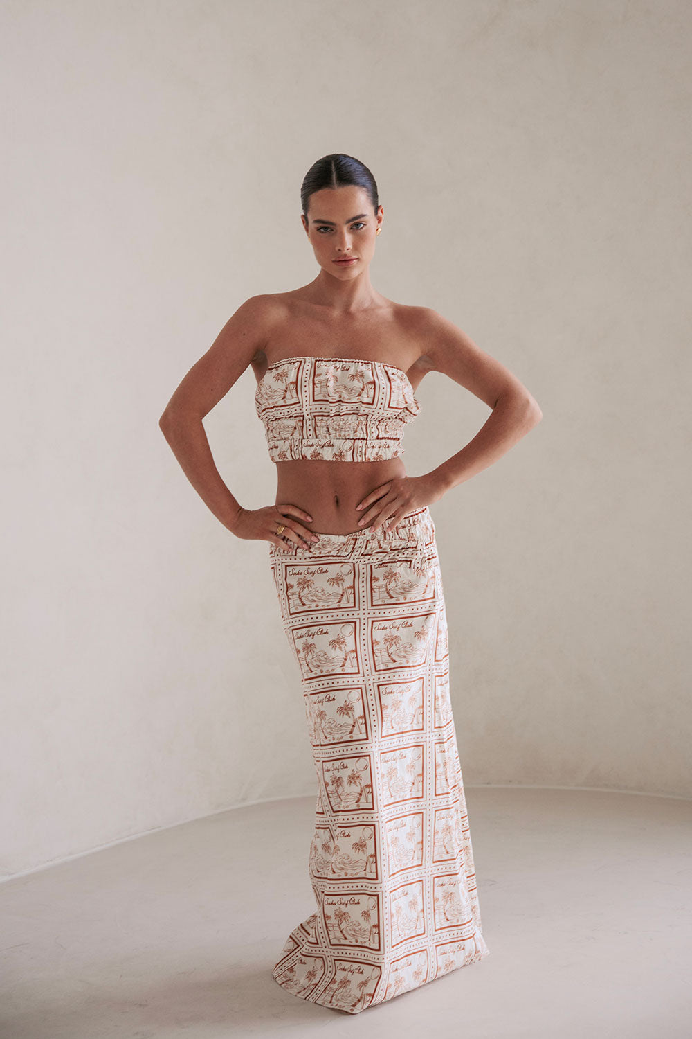 Fashionable Women's Xylah Maxi Skirt with Exclusive Sabo Postcard Print