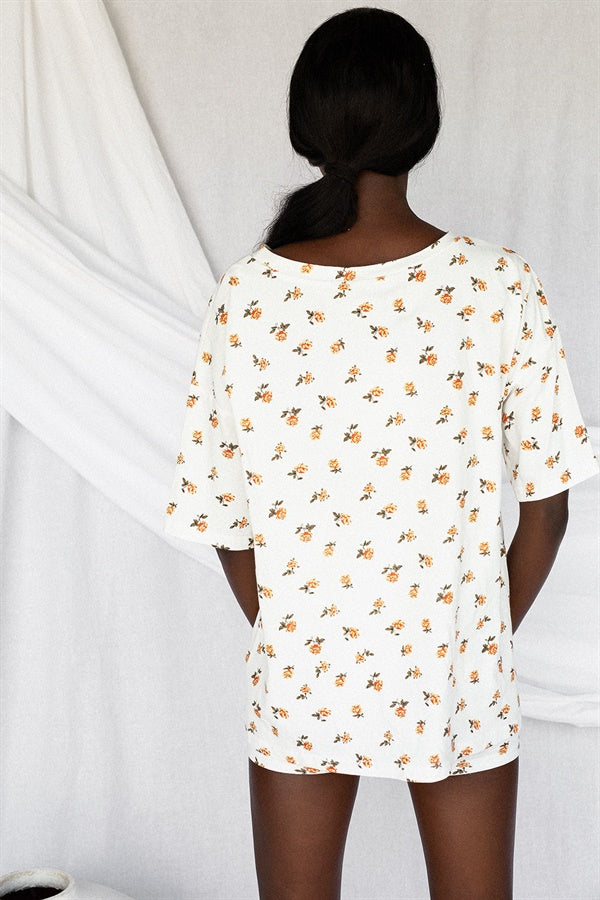 Rose-Printed Relaxed-Fit Archer Tee for Easy Wear