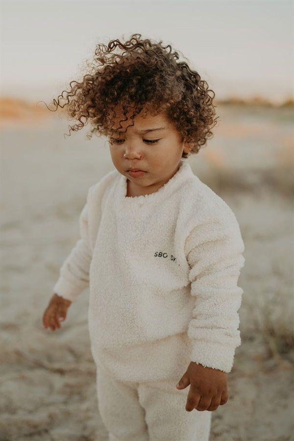 Cozy Sherpa Mini Crew - Style Sweater for a Twin Look