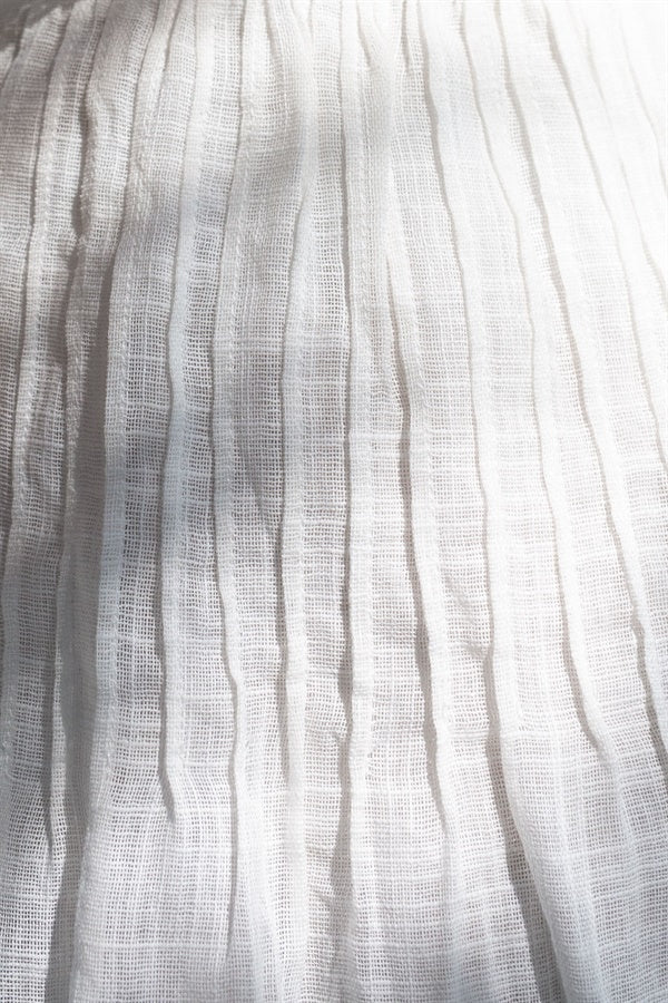 Ultra Feminine Off - White Cropped Gauze Cotton Piccolo Top