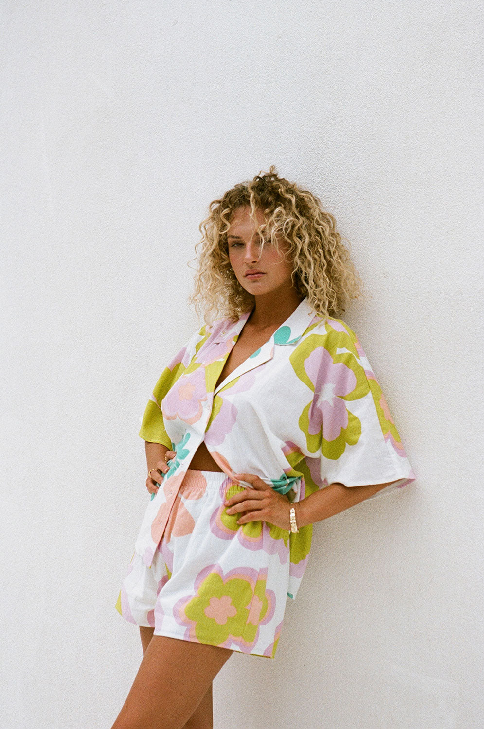 Stylish Bubblegum Floral Seona Women's Top - Sample Edition