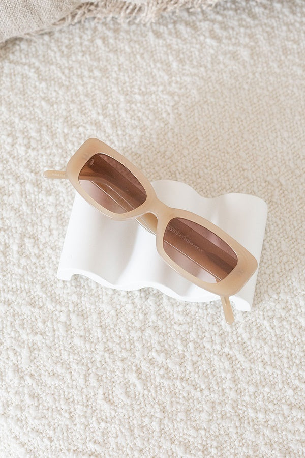 Stylish Lista Summer Mushroom Sunglasses with Bold Brown Frames