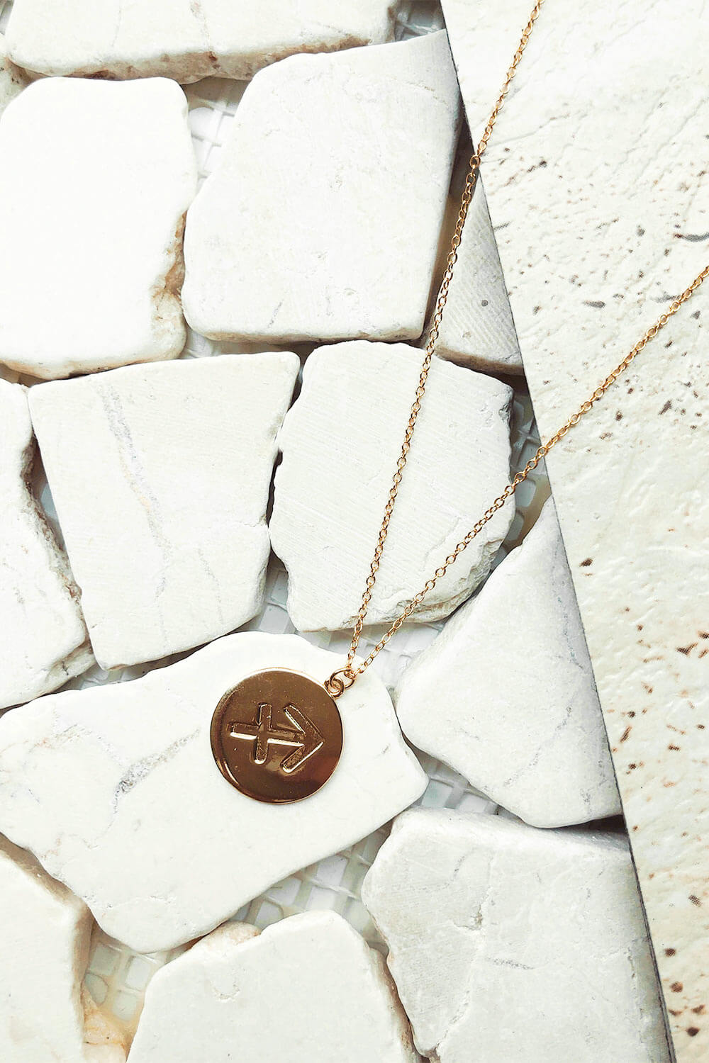 Personalised Gold-Toned Zodiac Sign Round Pendant Necklace - A Fashionable Accessory