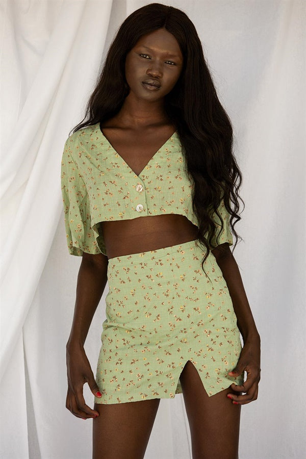 Gorgeous Green Raw Cotton Floral High-Waisted Aster Skirt for Night Out
