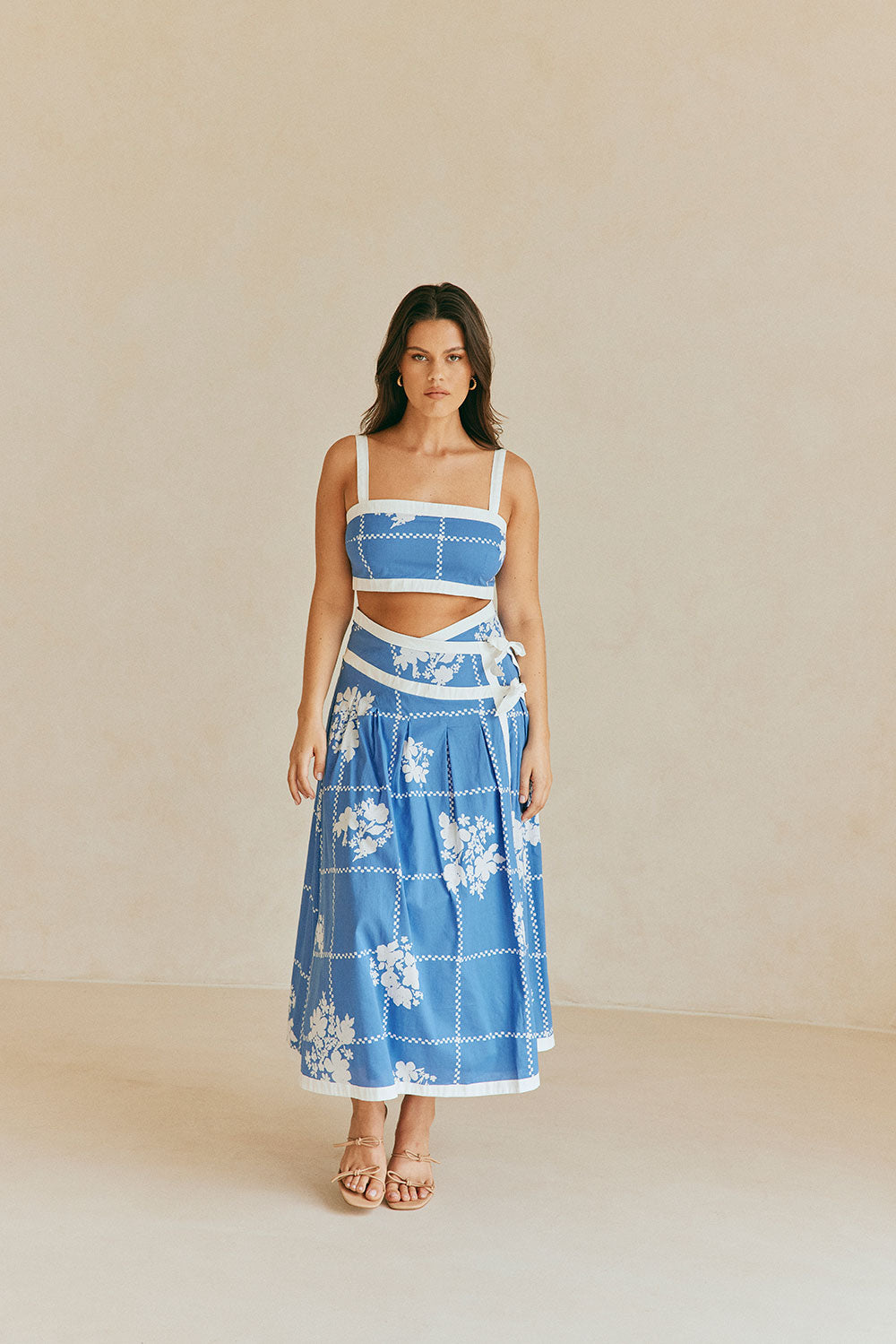 Stylish Estelle Checked Floral Cropped Top