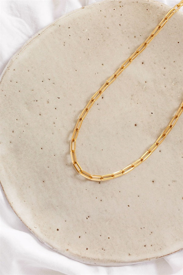 Exquisite Gold - Toned Short Mimi Link Necklace for Layering