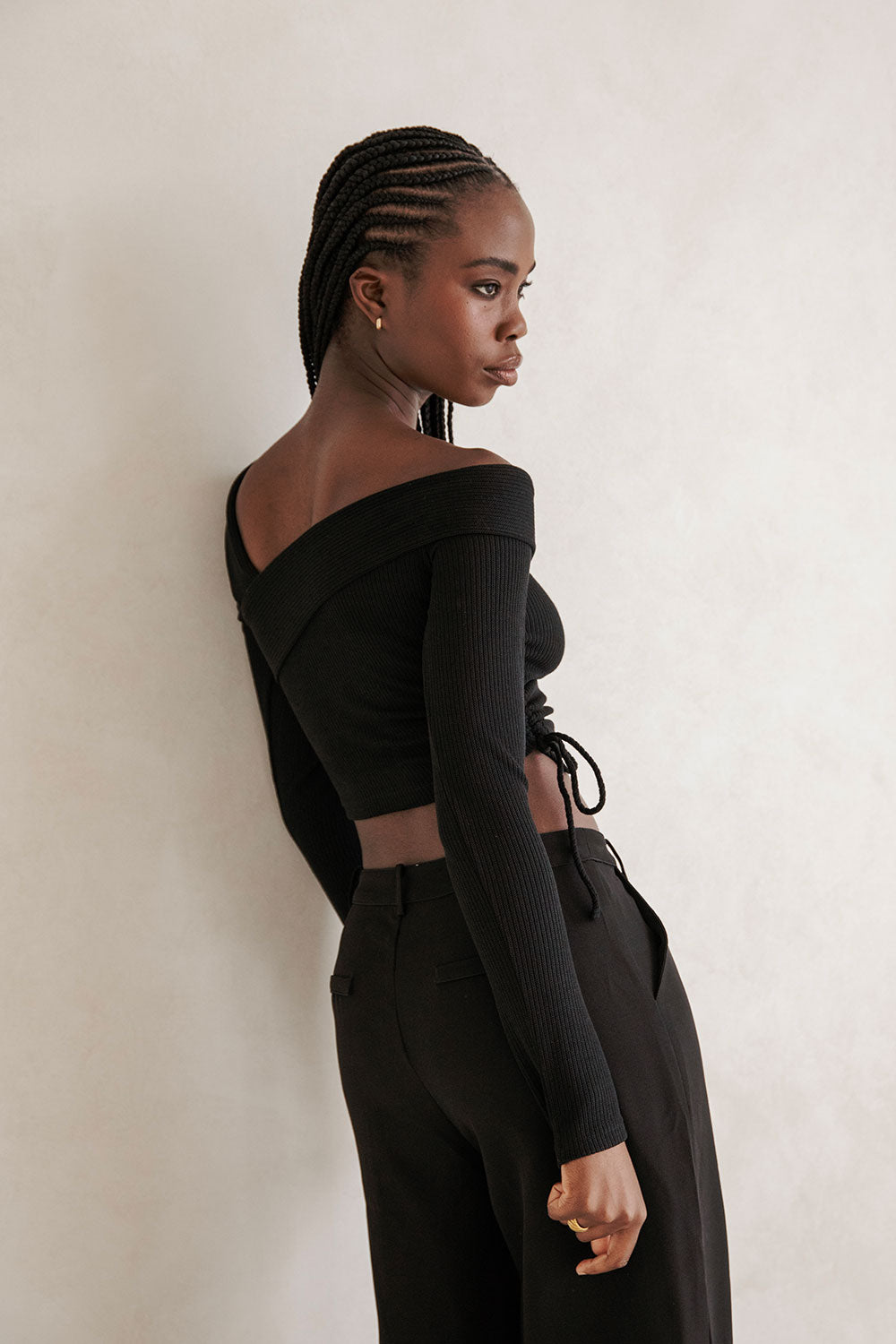 Stylish Black Asymmetric Off - Shoulder Chelsie Top