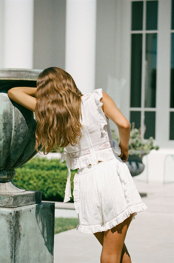 Unique Black-Threaded Sabo Nieve Top for Your Exclusive Wear