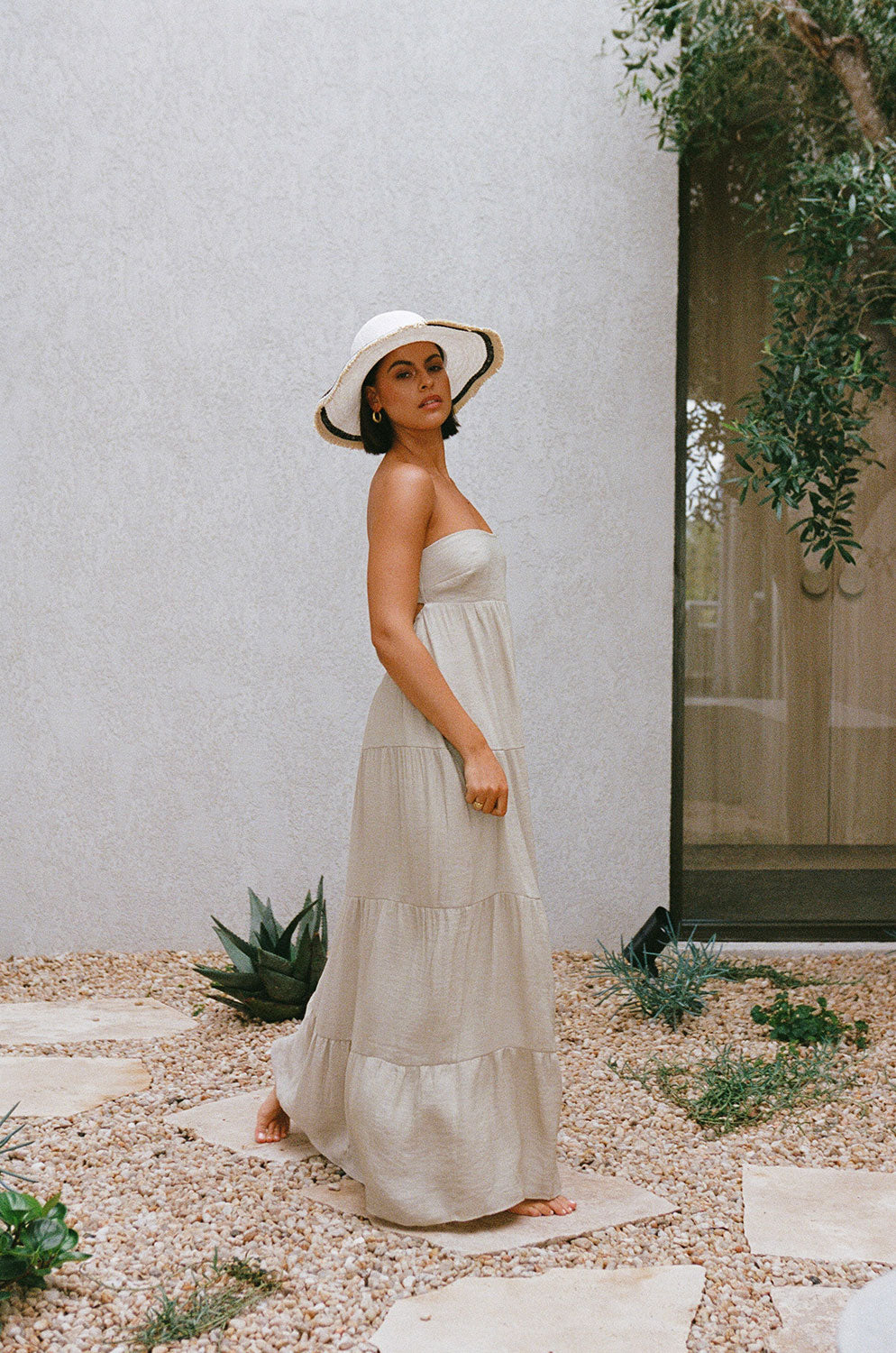 Exquisite Sariya Crepe-feel Strapless Babydoll Maxi Dress