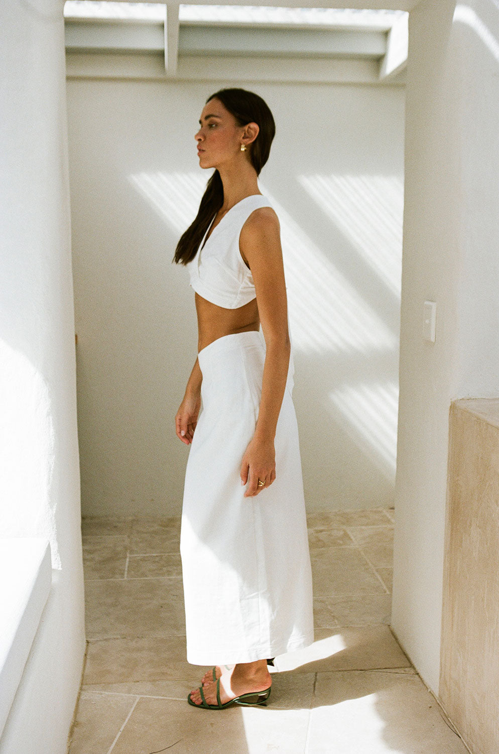High - quality White Cropped Tanitia Cotton Top with Unique Design