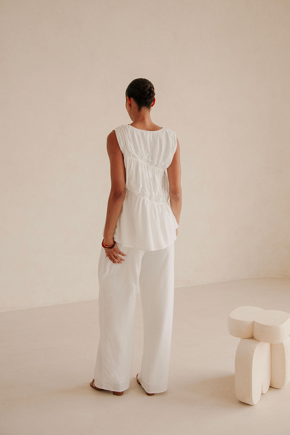 White Structured Linen Blend Bump - Friendly Brisa Pants by Sabo