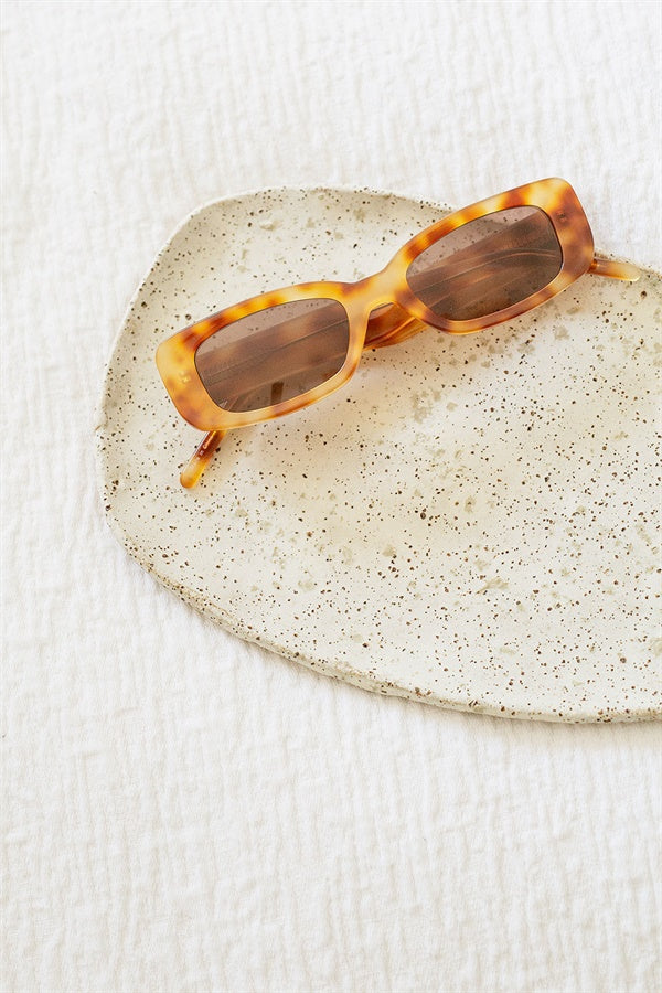 Stylish Tortoise Lista Fashion Sunglasses for Summer