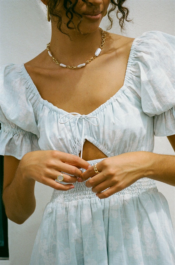 Unique Sia Dress Sample with a Distinctive Feature