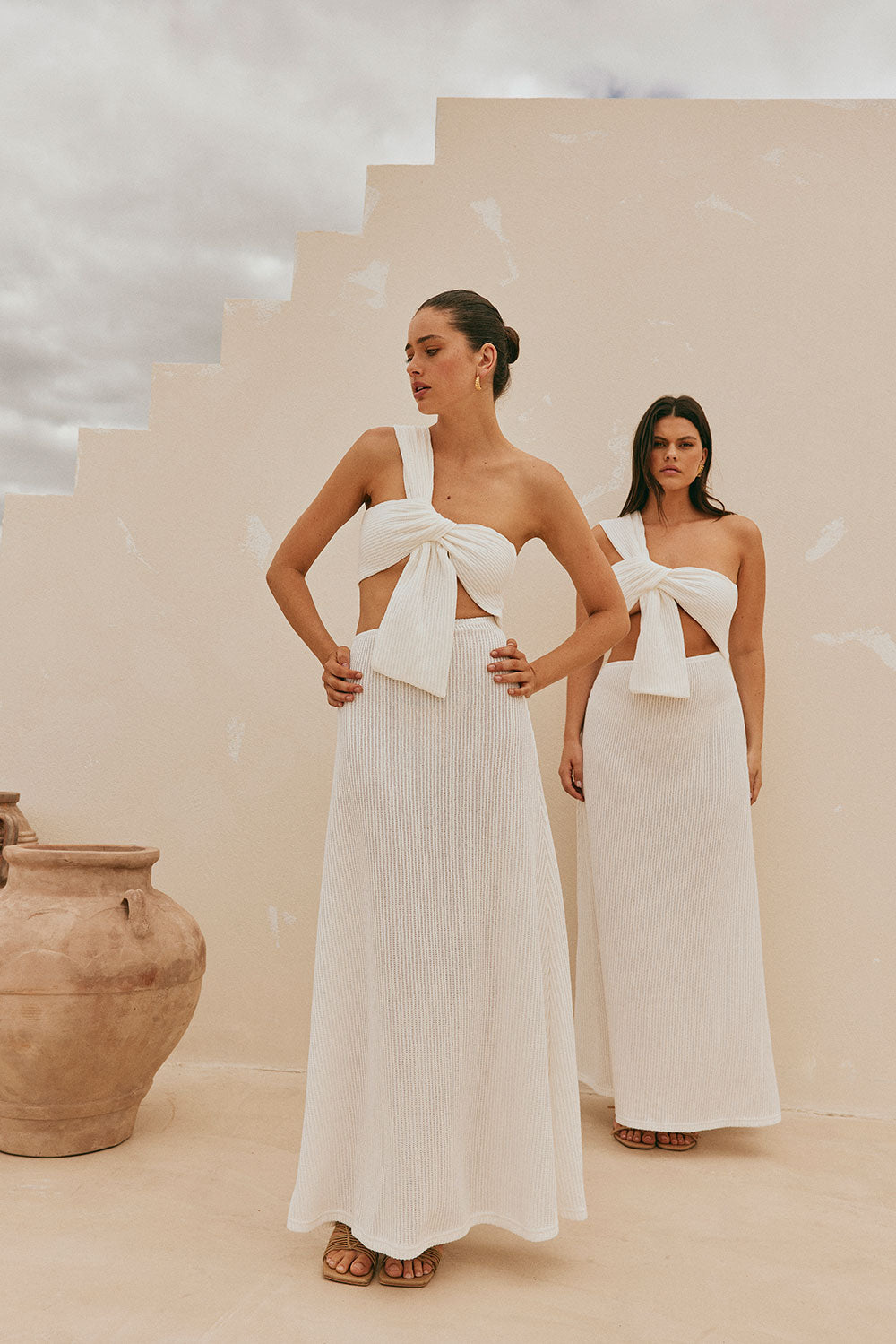 Exquisite White Artletta Single - Shoulder Maxi Dress for Bridal Events