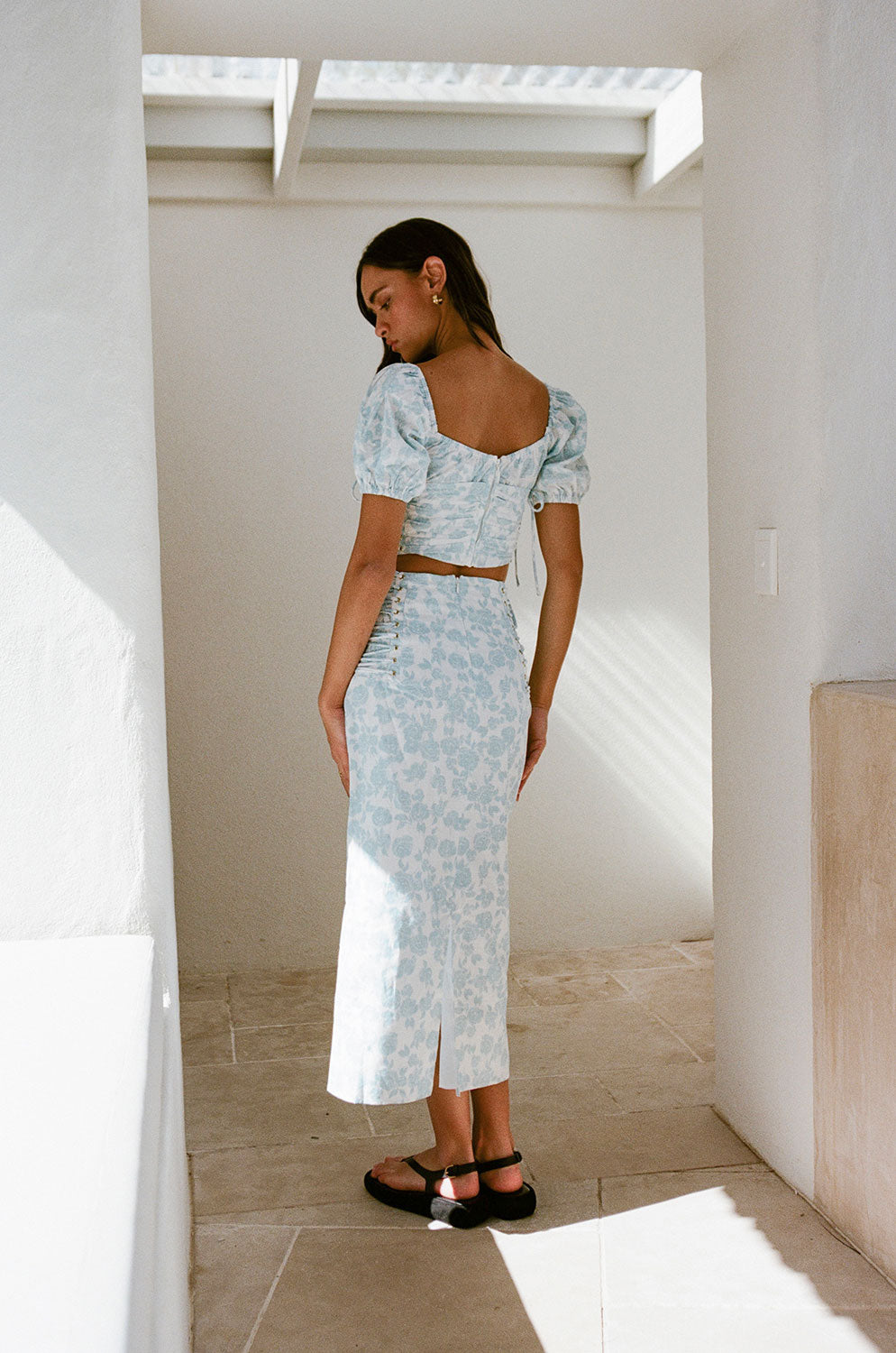 Women's Didi Lace - Up Midi Skirt with Enchanting Story Book Rose Print