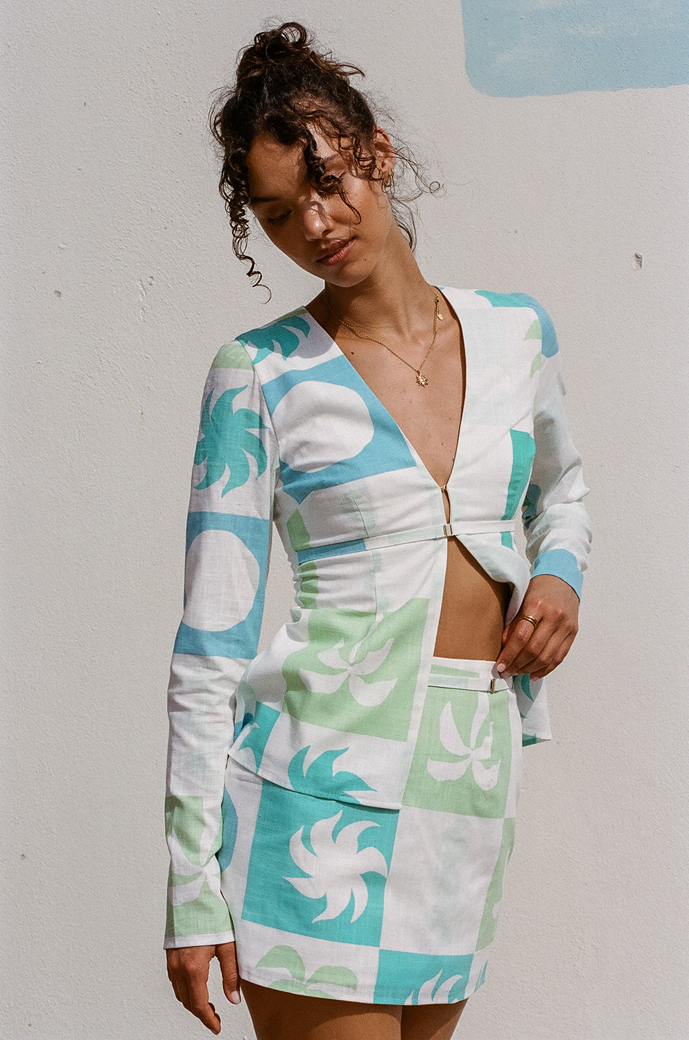 Exquisite Harlow Skirt with Palm Tile Breeze Pattern