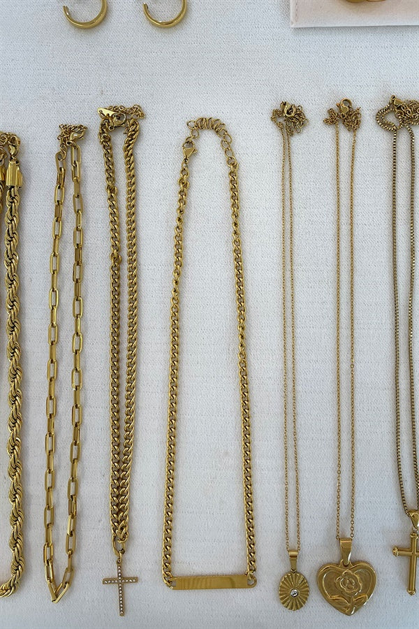 Stylish Gold-Toned ID Bar Link Chain Necklace for Fashion Lovers