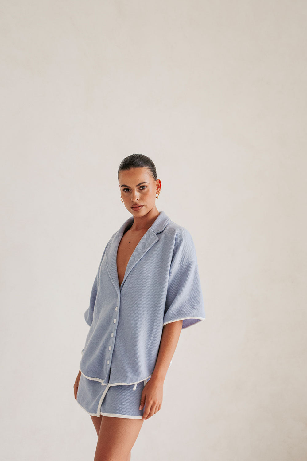 Stylish Blue Ribbed Nari Top for Vacation with Bikinis