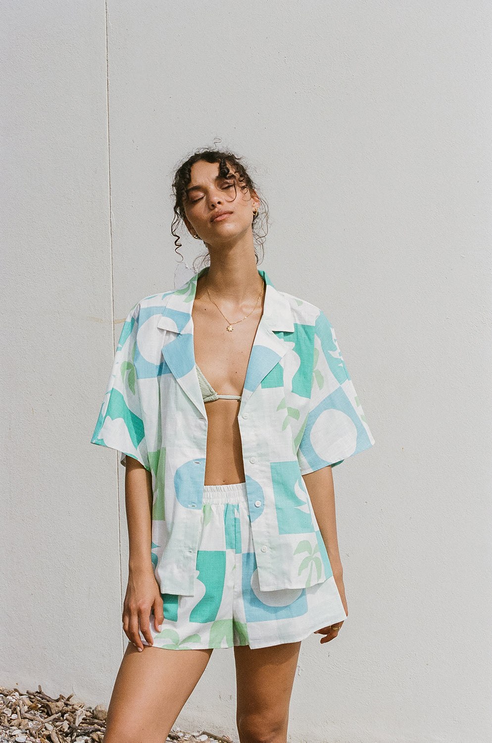 Stylish Seona Women's Top in Palm Tile Breeze Pattern