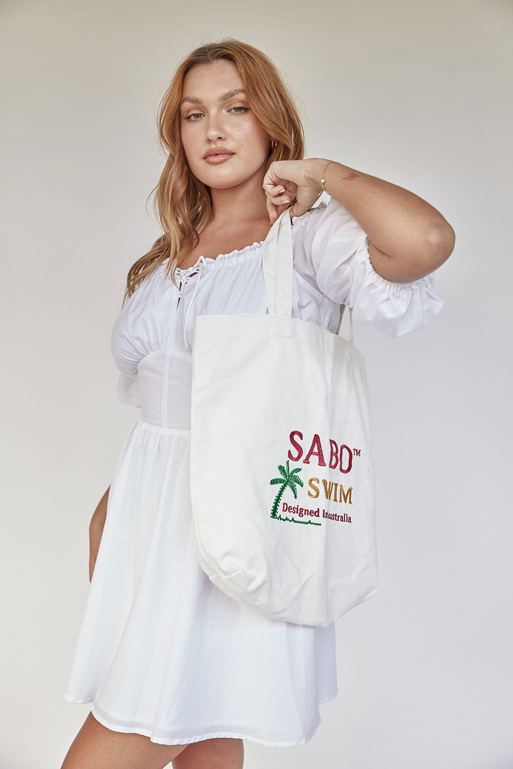 Stylish White Canvas Seaside Embroidered Tote Bag for Beach and Market