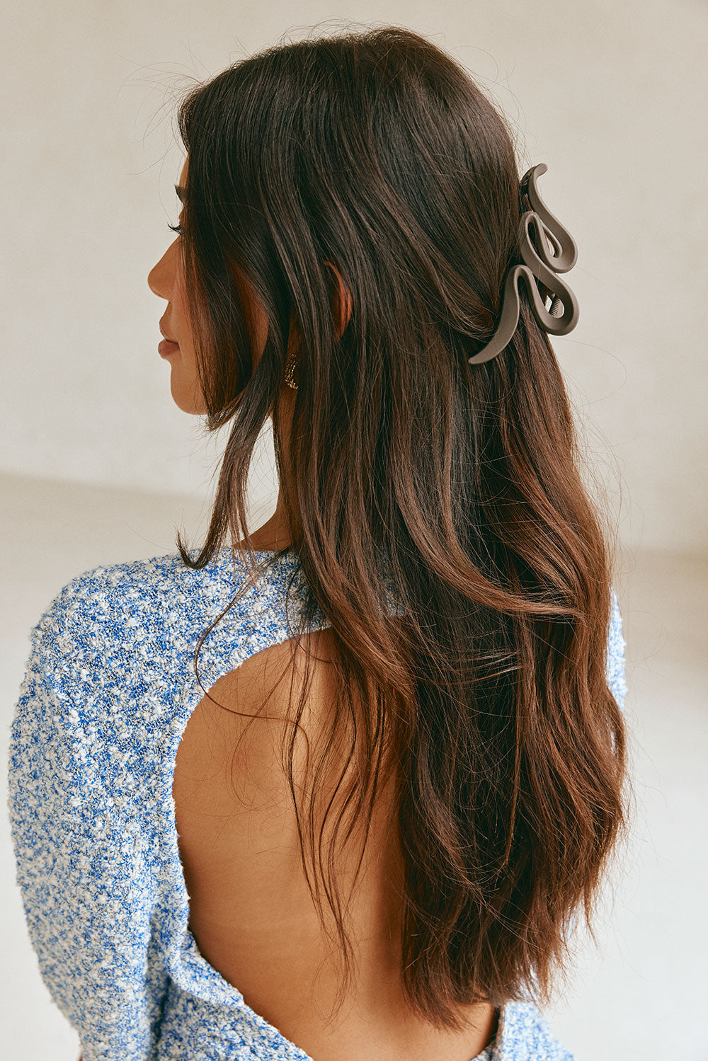 Circa Chocolate Brown Wavy Hair Clip for Effortless Updos