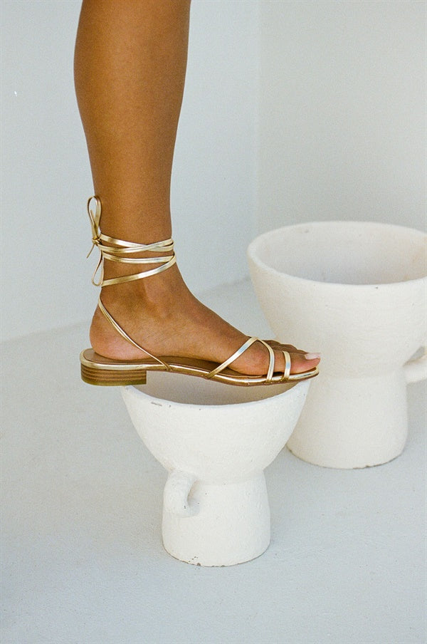 Stylish Strappy Flat Giselle Open - Toe Sandals by Sabo