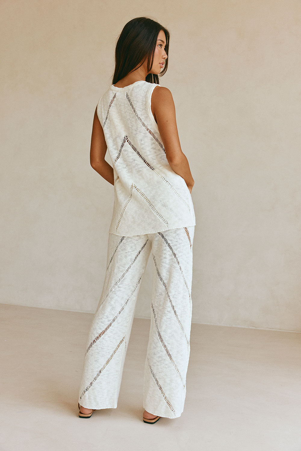Elegant Cream Knit Josiah Top - A Signature Style