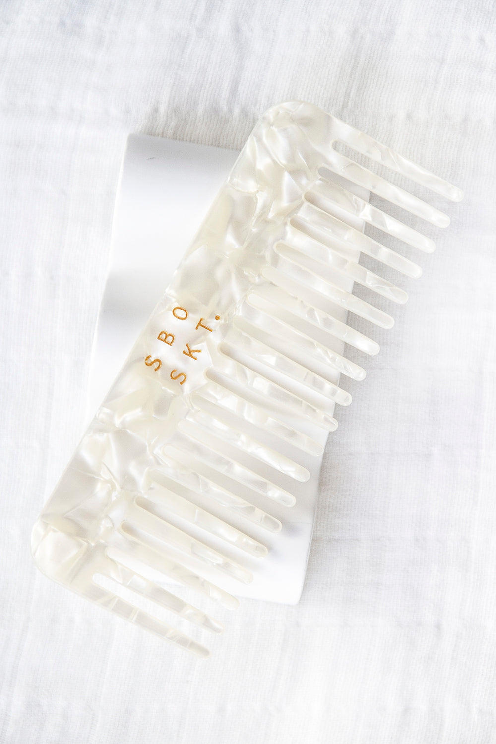 Stylish SBO SKT Hair Comb with Pearl - Ideal for Travel