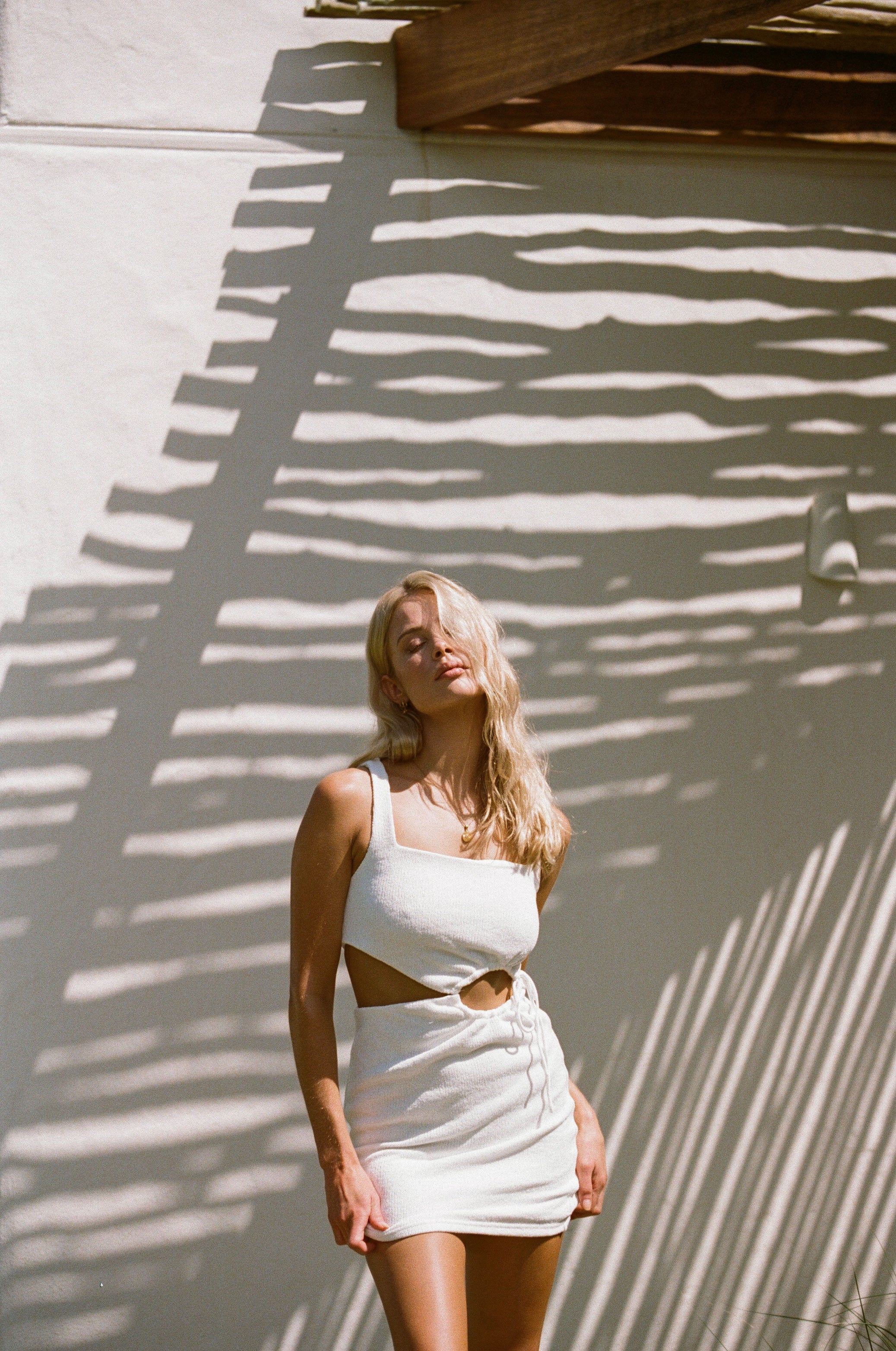 Exclusively Designed Off-White Woven Casa Cutout Fitted Dress
