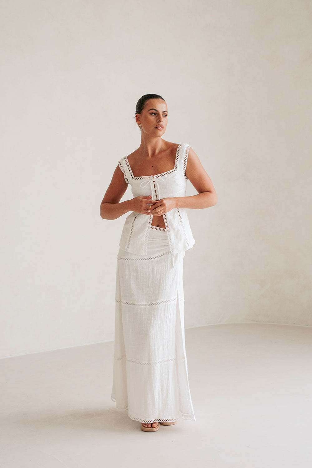 High - Quality Natural Cotton White Zia Skirt for Sunset to Dinner