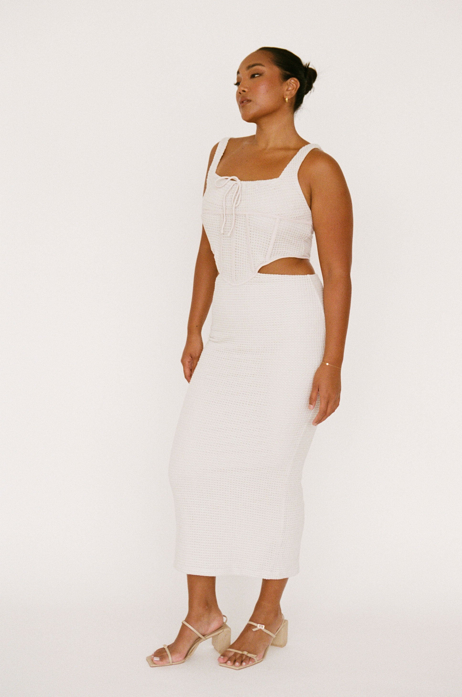 Unique Sabo Skirt Sadie Midi Dress Sample for Fashion Enthusiasts
