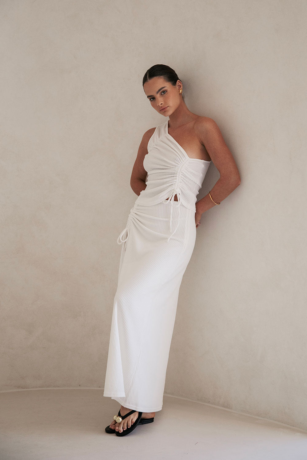 Soft Ribbed High - Waist Leni Maxi Skirt with Dramatic Split