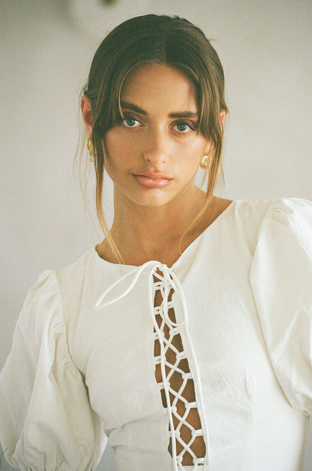 Exclusive White Alma Sample Dress - A Unique Fashion Piece