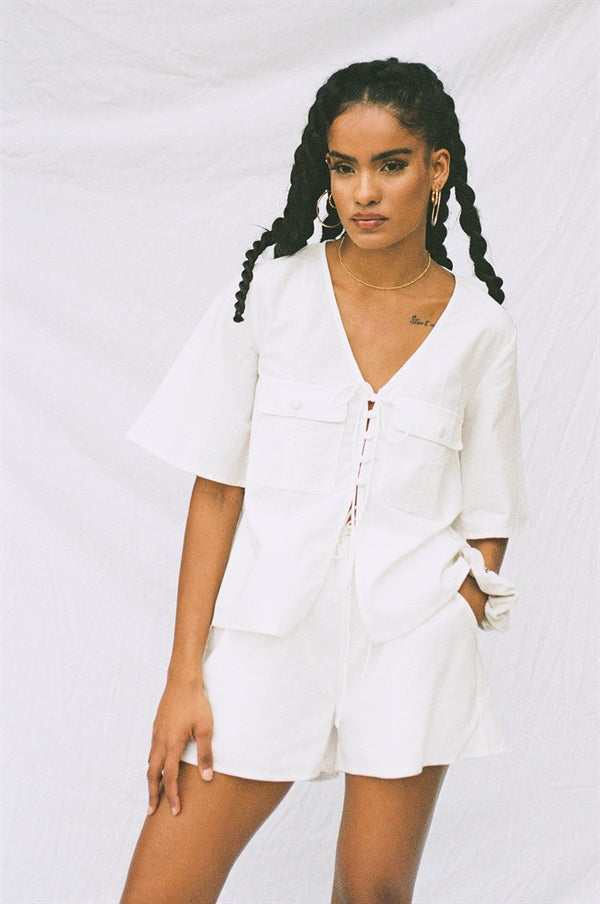 Elegant Off-White Linen Everley High-Waisted Shorts