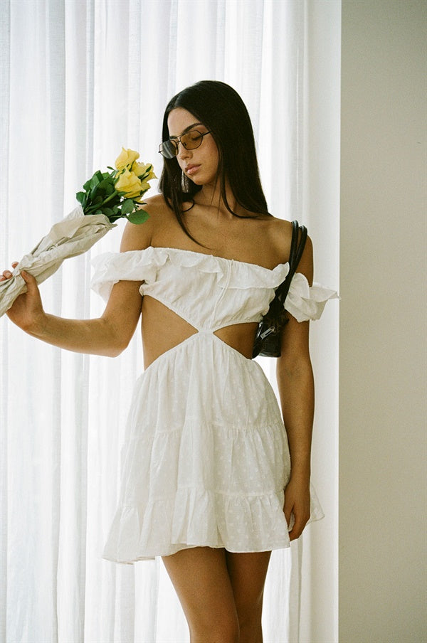 Stylish White Eva Off-Shoulder Frill Dress with Puff Sleeves