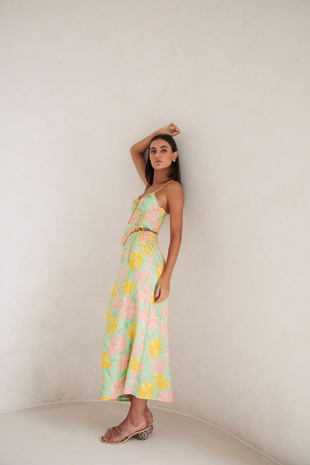 Fashionable Marselle Midi Skirt in Rose Print with Green Accents
