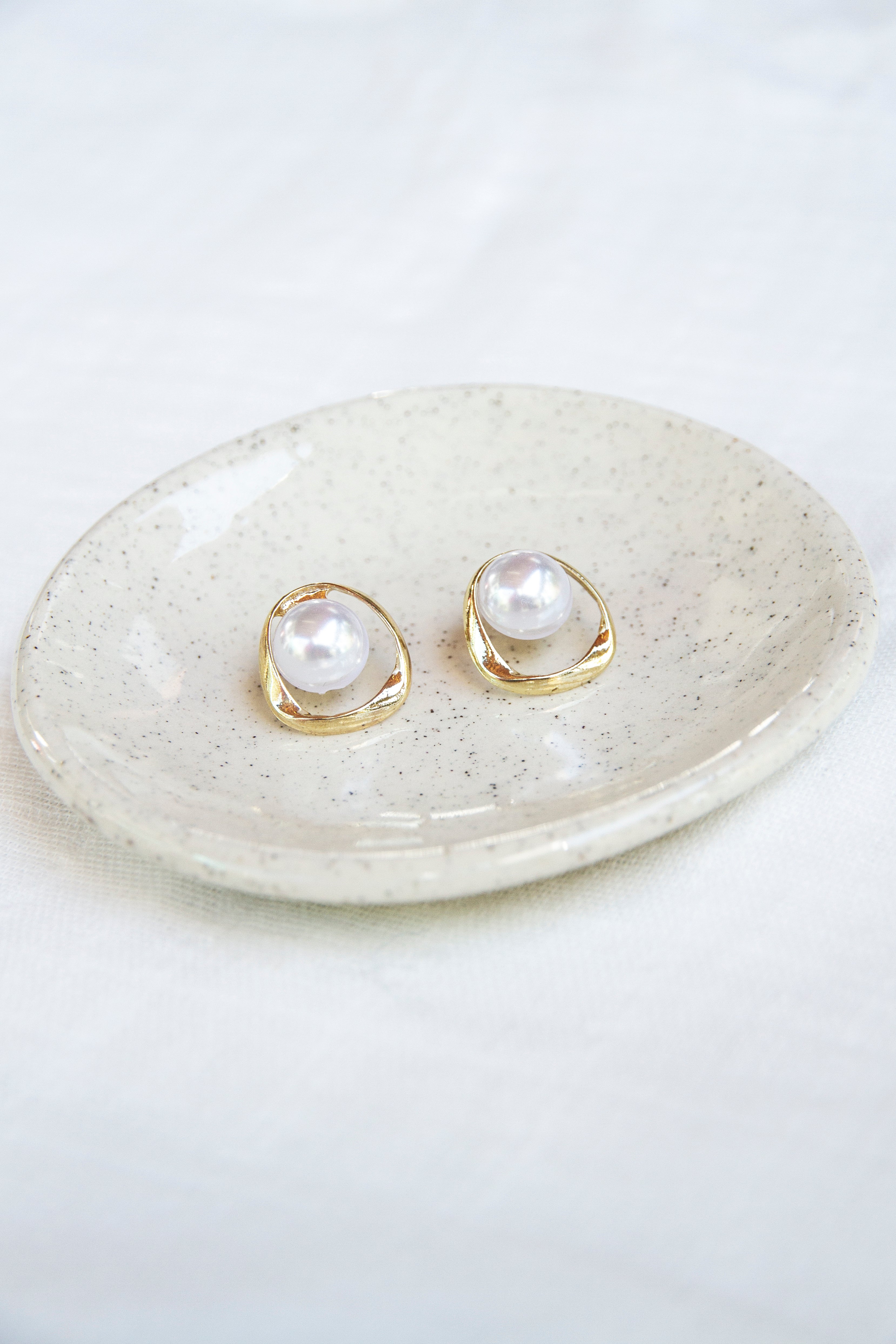 Stylish Pearl-Inlaid Gold Round Ring Earrings - Pearl Vue