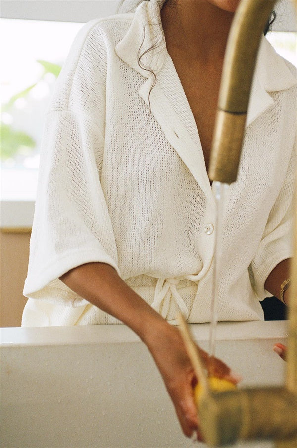 Chic White Knitted Kase Top for Vacation Look