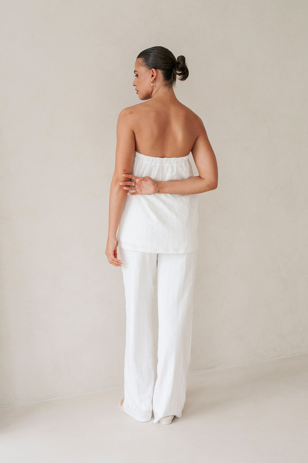 White Ellira Women's Fashionable Strapless Top