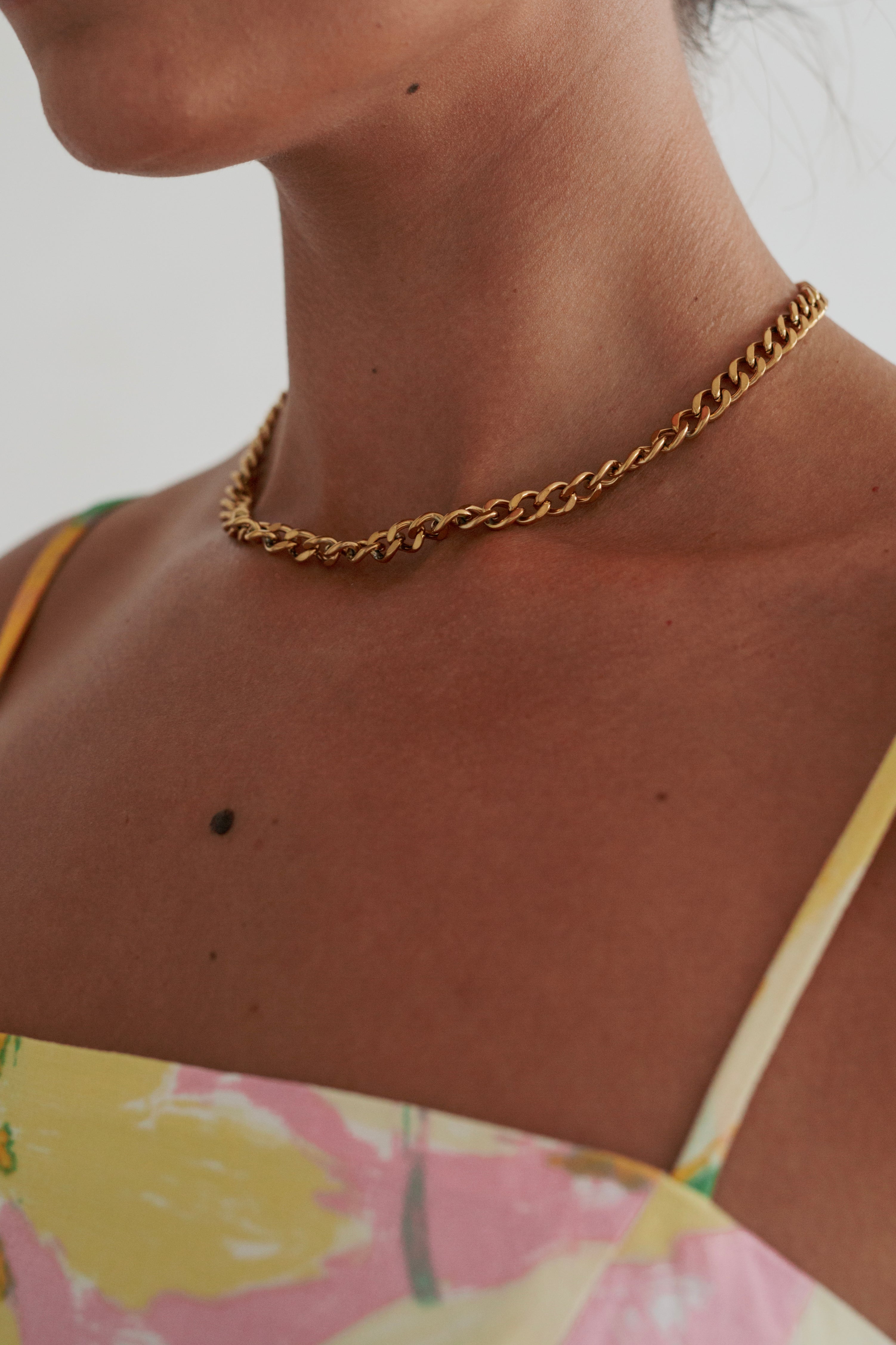 Stylish 18k Gold Plated Bel Air Necklace with Anchor Clasp Detail