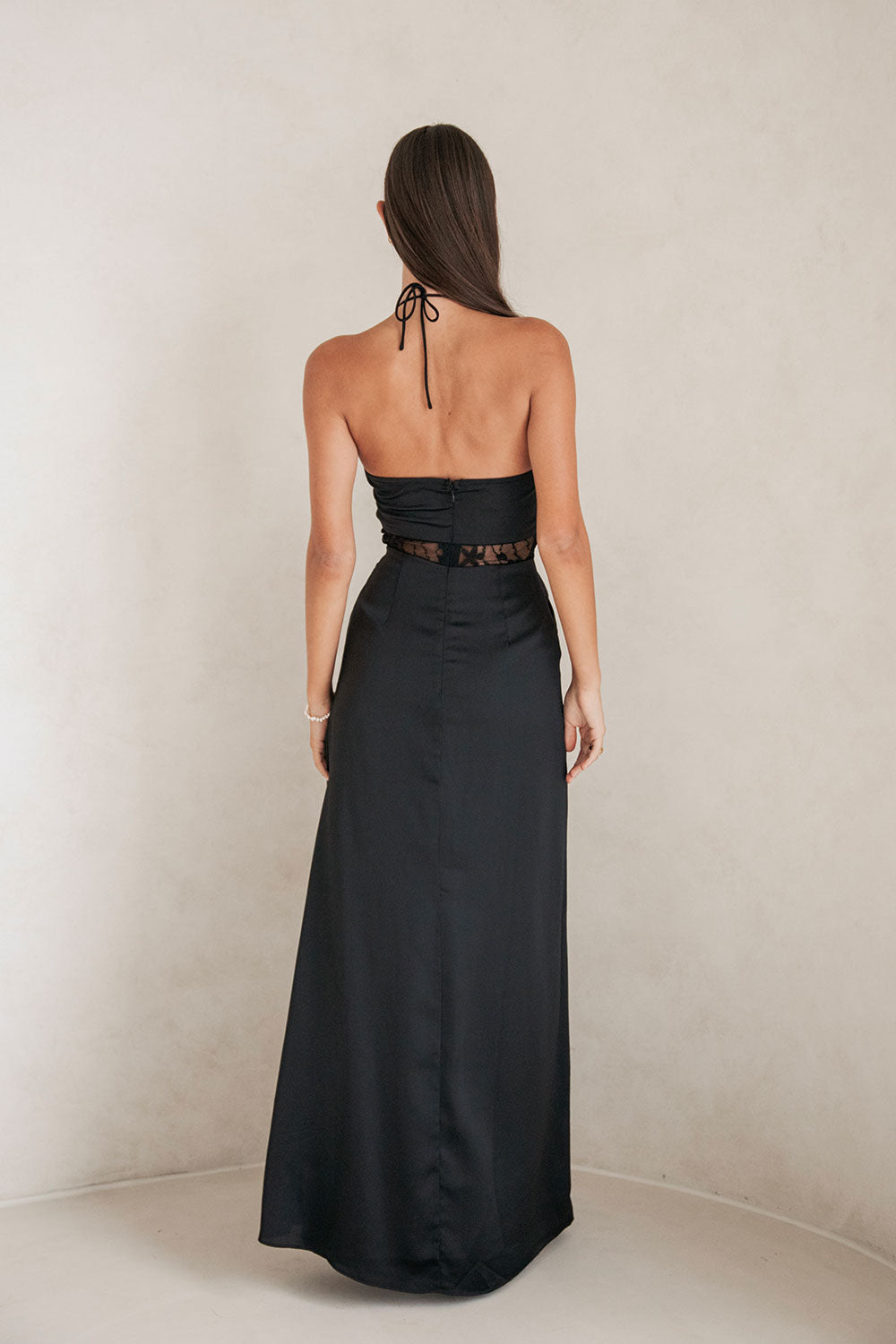 Exclusive Ariah Sample Dress - A Unique Fashion Piece