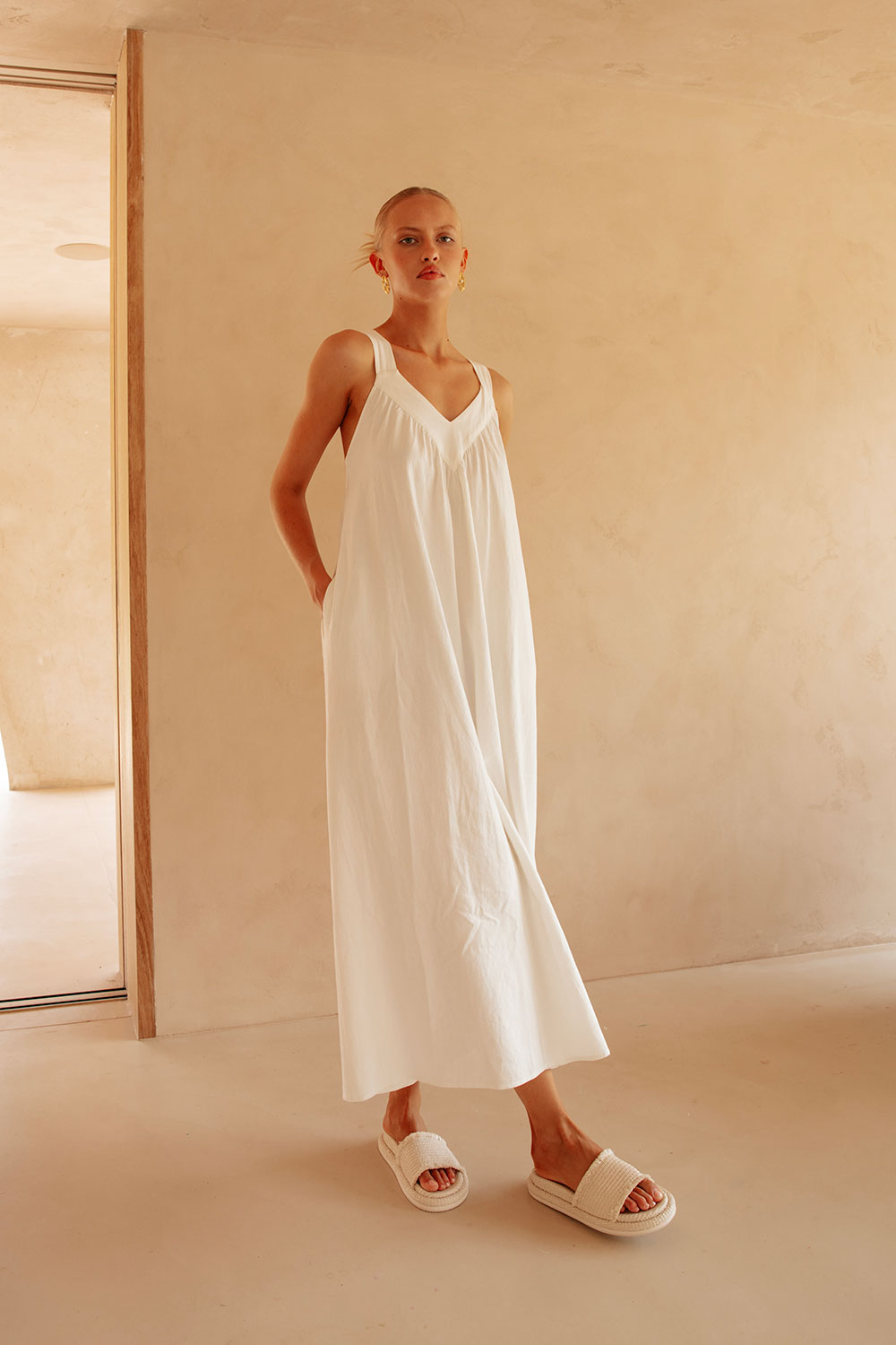 Exquisite White Cotton Dream Dress for Special Occasions