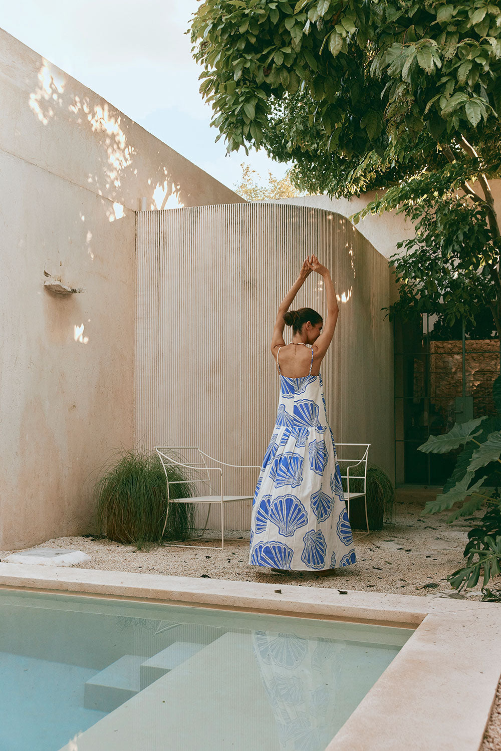 Unique Seashell Bette Sample Dress for Fashion Lovers