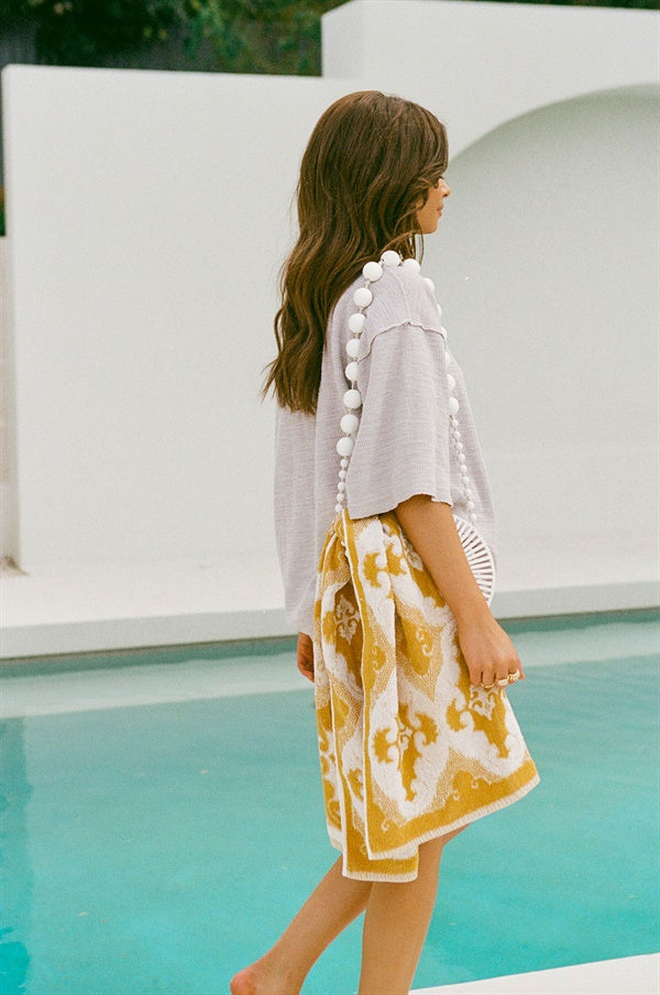 Stylish Stone - Colored Wanderer Oversized Tee for Every Wardrobe