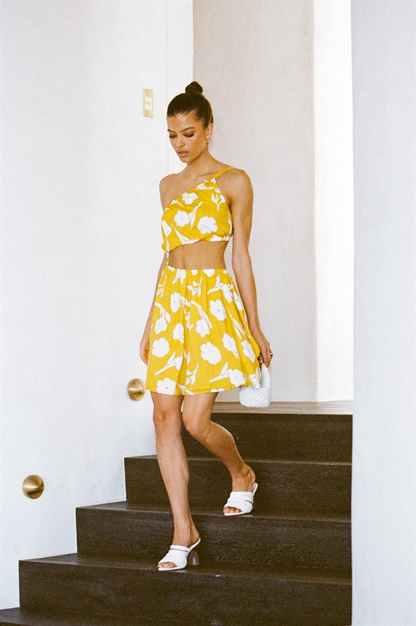 Exquisite Yellow Paraiso Print Rome Vacation Dress